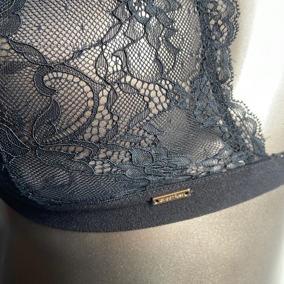 Lace La Vie en Rose Bralette - Picture 2 of 8